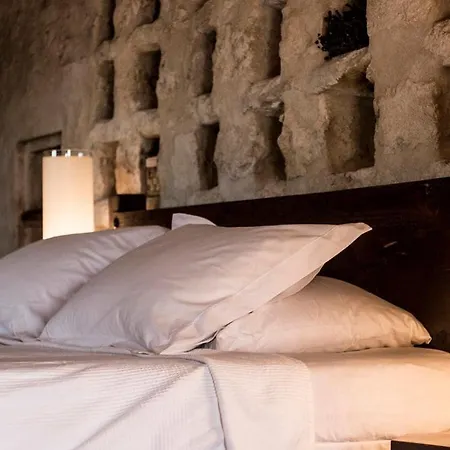 Chateau St Maximin - 5 Min D'Uzes * Saint-Maximin (Gard)